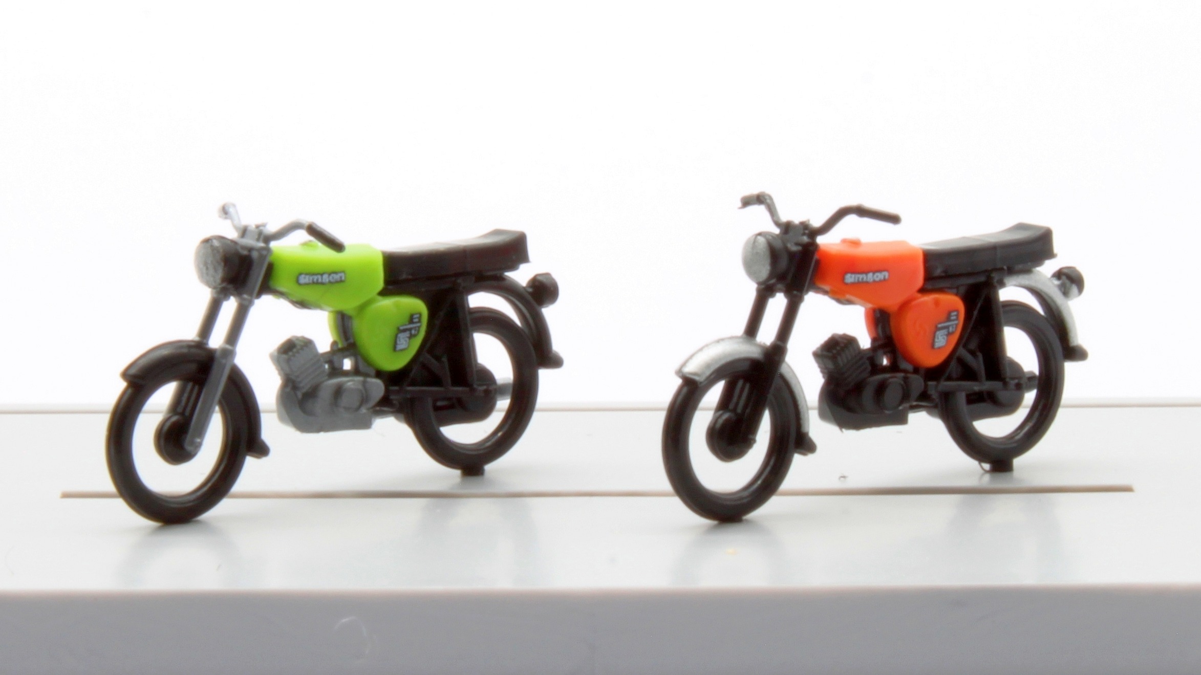 Kleinmodell TT S51 grün-orange